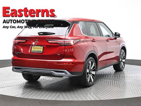 Used 2025 Mitsubishi Outlander AWD image 5