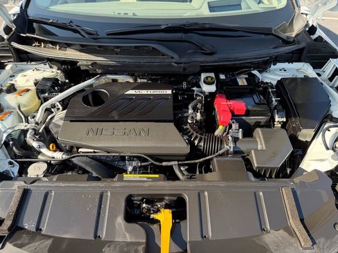 Used 2025 Nissan Rogue SL w/ Tech Package AWD/4WD image 44