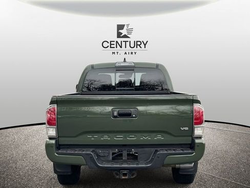 Used 2021 Toyota Tacoma TRD Off-Road image 3