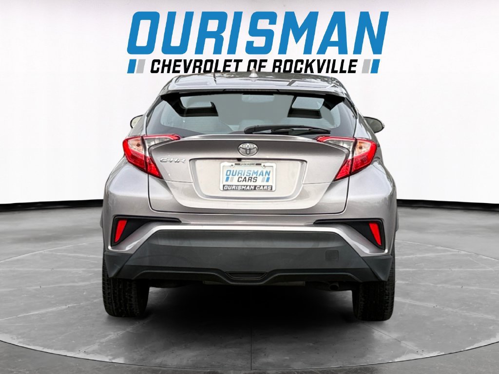 Used 2019 Toyota C-HR XLE FWD image 5