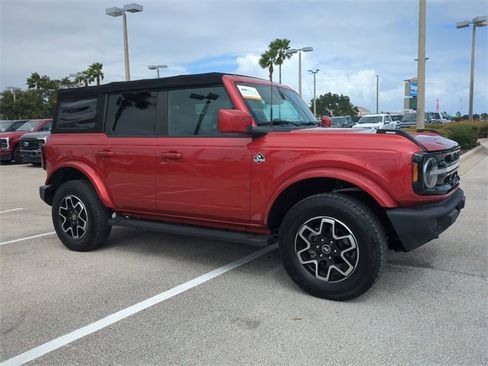 Certified 2023 Ford Bronco Outer Banks image 2