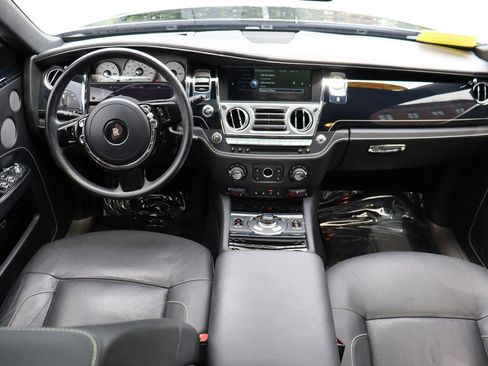 Used 2012 Rolls-Royce Ghost RWD image 13