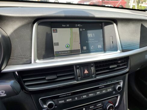 Used 2020 Kia Optima Premium FWD image 28