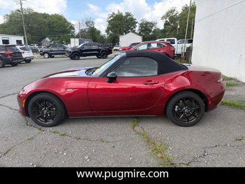 Used 2023 MAZDA MX-5 Miata Sport RWD image 4