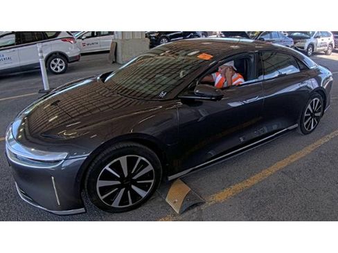 Used 2024 Lucid Air Touring AWD/4WD image 2