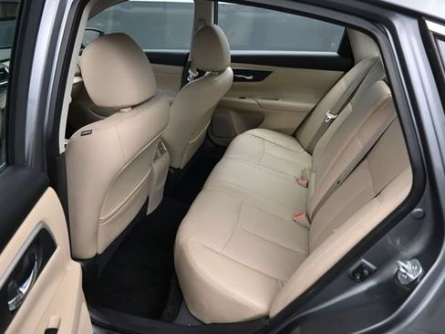Used 2016 Nissan Altima 2.5 SL w/ 2.5 Technology w/LED Package FWD image 10