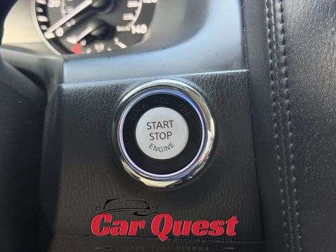 Used 2022 Nissan Armada SV AWD/4WD image 32