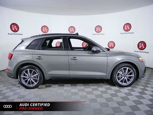Certified 2023 Audi Q5 e Prestige AWD/4WD image 9