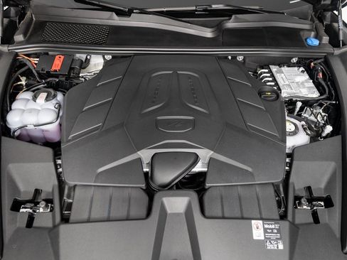 New 2025 Porsche Cayenne S image 15