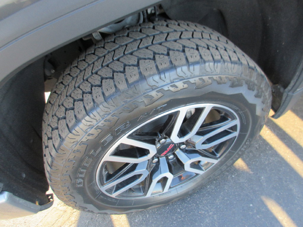 Certified 2021 GMC Sierra 1500 AT4 w/ Technology Package AWD/4WD image 15