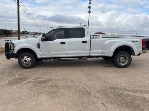 Used 2022 Ford F350 XLT w/ XLT Value Package image 4