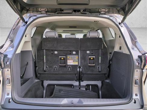 Used 2022 Toyota Sienna XLE w/ XLE Plus Package FWD image 6