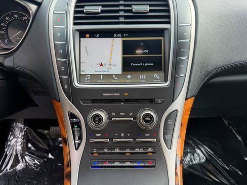 Used 2016 Lincoln MKX Reserve w/ Technology Package AWD/4WD image 30