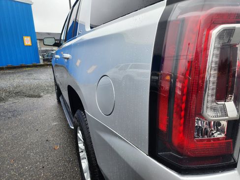 Used 2019 GMC Yukon SLT image 42