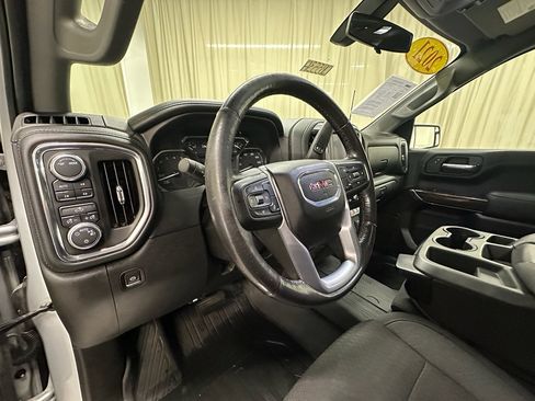 Used 2021 GMC Sierra 1500 SLE w/ X31 Off-Road Package image 27