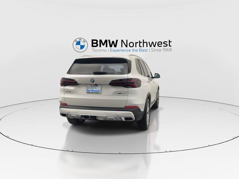 New 2026 BMW X5 xDrive40i AWD/4WD image 2