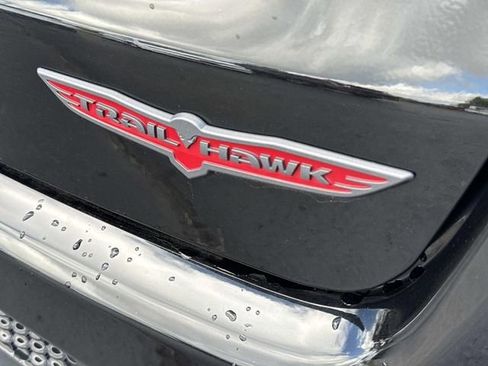 Used 2022 Jeep Compass Trailhawk w/ Trailhawk Convenience Group AWD/4WD image 33