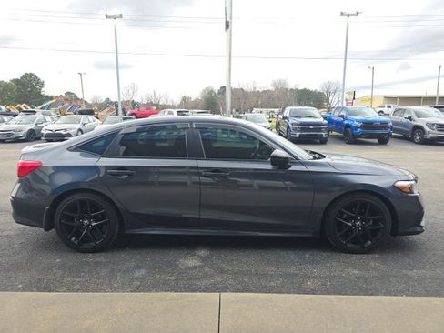 Used 2023 Honda Civic Sport image 7