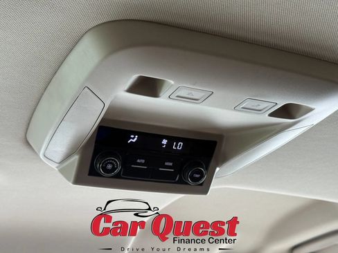 Used 2016 GMC Yukon XL SLE AWD/4WD image 24