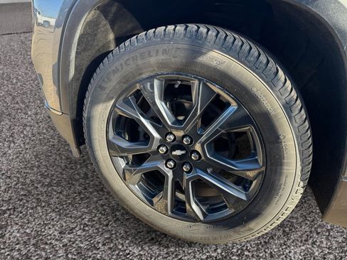 Used 2021 Chevrolet Traverse RS image 19