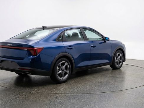 Used 2025 Kia K4 LXS FWD image 9