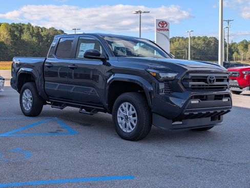 New 2025 Toyota Tacoma SR5 image 7