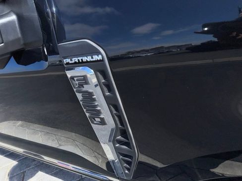 Used 2025 Ford F350 Platinum w/ Platinum Plus Package AWD/4WD image 4