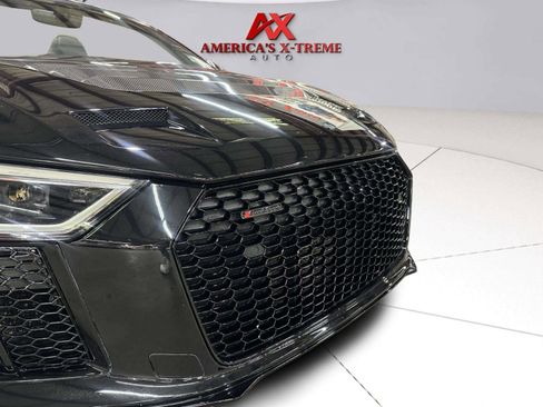 Used 2017 Audi R8 V10 w/ Carbon Exterior Package AWD/4WD image 21