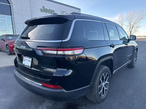 Used 2023 Jeep Grand Cherokee L Limited image 8