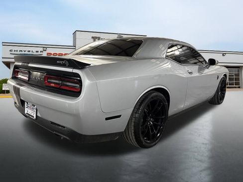 Used 2023 Dodge Challenger SRT Hellcat w/ Driver Convenience Group image 5