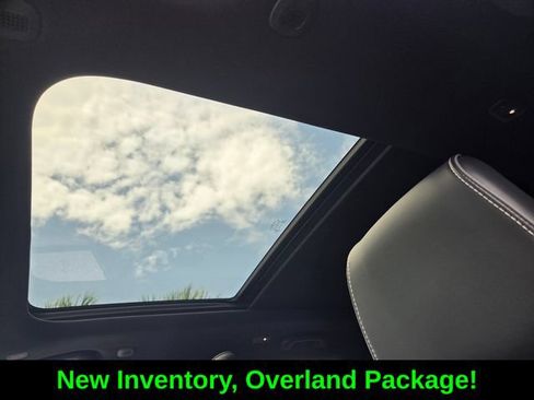 Certified 2023 Jeep Grand Cherokee Overland w/ Adv Protech Group III AWD/4WD image 20