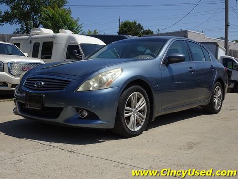 Used 2010 INFINITI G37 x Sedan w/ Premium Pkg AWD/4WD image 3