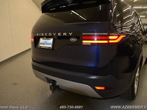 Used 2022 Land Rover Discovery S image 48