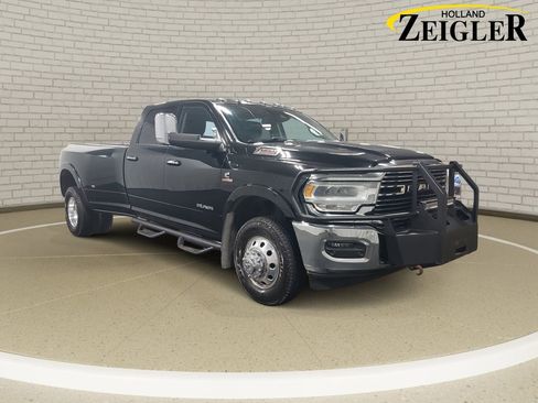 Used 2019 RAM 3500 Laramie image 3