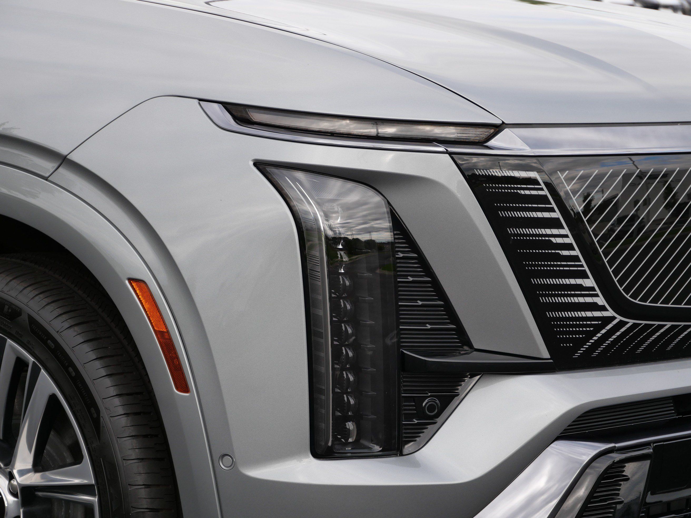 Certified 2026 Cadillac Vistiq Sport w/ LPO, Floor Liner Package AWD/4WD image 16