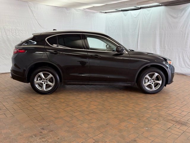 Used 2021 Alfa Romeo Stelvio Sprint w/ Cold Weather Package AWD/4WD image 9
