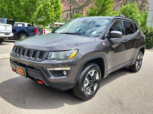 Used 2017 Jeep Compass Trailhawk w/ Cold Weather Group AWD/4WD image 4