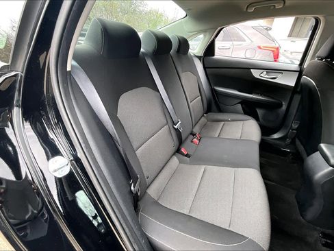 Used 2024 Kia Forte LXS image 18