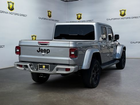 Used 2021 Jeep Gladiator Overland image 5