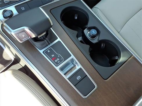 Certified 2025 Audi A6 2.0T Premium image 16
