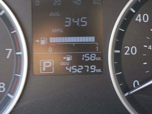 Used 2025 Nissan Versa S FWD image 21