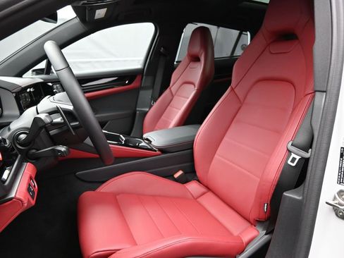 New 2026 Porsche Panamera 4 image 5