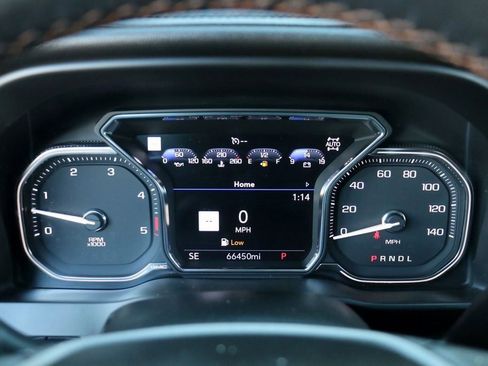 Used 2022 GMC Sierra 2500 AT4 w/ AT4 Premium Plus Package image 14