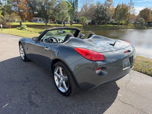 Used 2009 Pontiac Solstice Convertible w/ Preferred Package RWD image 7