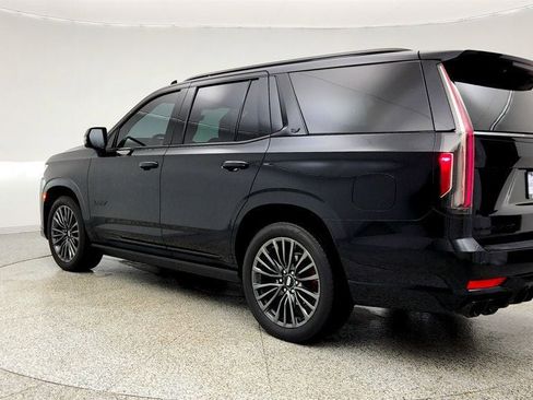 Used 2023 Cadillac Escalade V image 7