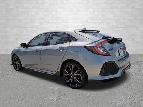 Used 2018 Honda Civic Sport Touring image 4