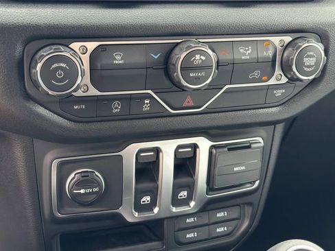 New 2026 Jeep Wrangler Sport AWD/4WD image 32