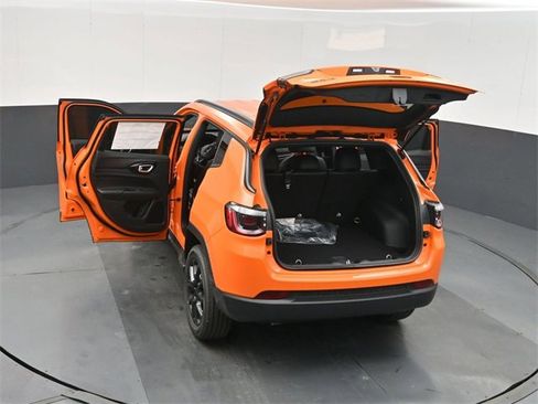 New 2026 Jeep Compass Latitude image 49