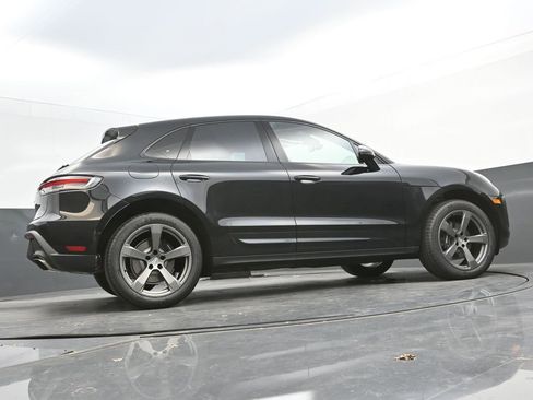 New 2026 Porsche Macan image 29