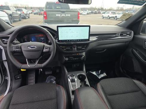 Used 2025 Ford Escape ST-Line w/ Equipment Group 301A image 10